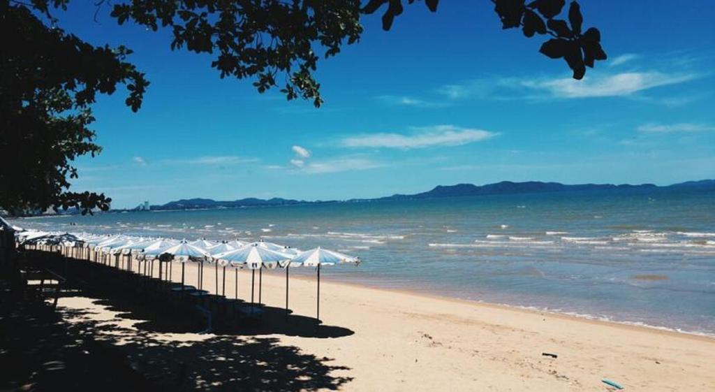 Lpn Park Beach Tour B Jomtien Beach Exteriör bild
